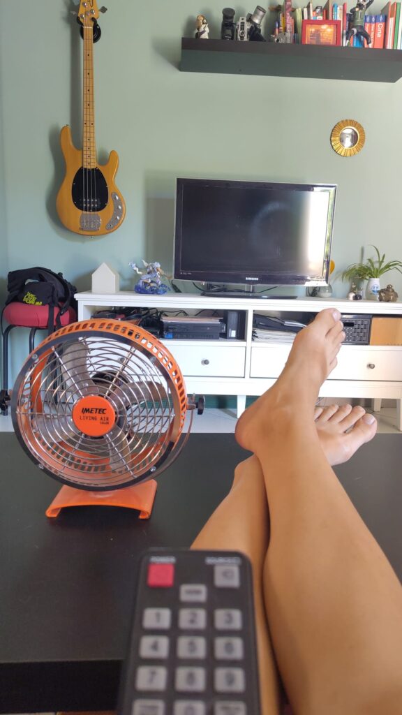 cooling poverti ventilatore tv salotto relax caldo estemo